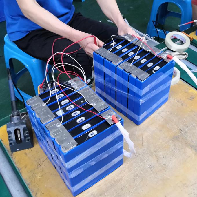 Cellules de batterie prismatiques en aluminium de la batterie au lithium LiFePO4 de cycle profond LFP LiFePO4 100ah 3